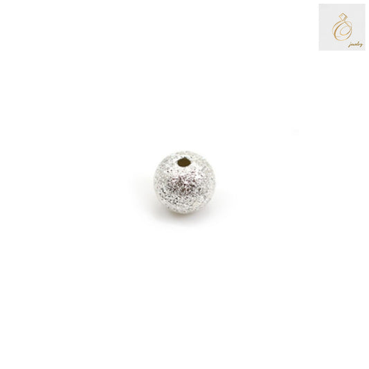 Close-up view of 925 sterling silver round diamond beads showing detailed craftsmanship and brilliant diamond-cut finish