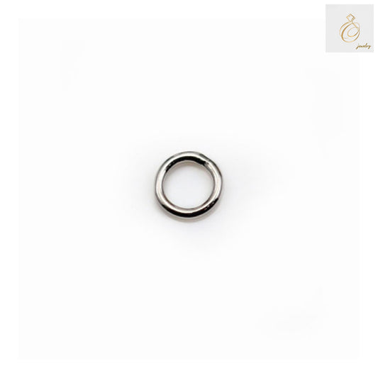 Close-up view of 925 Sterling Silver Platinum Plated Round Jump Rings showing quality and finish